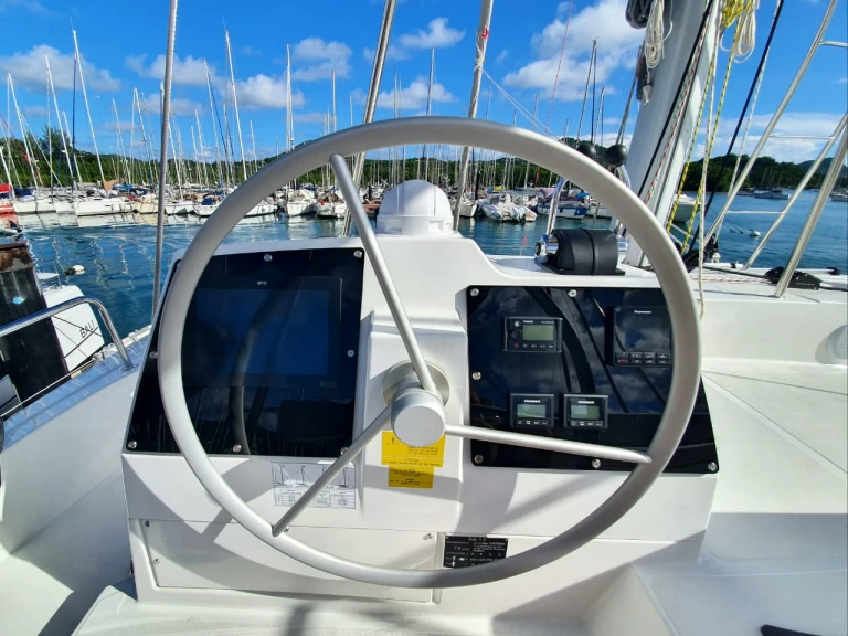 Pronájem lodi BALI 4.6 5 CABINES NUM 5 BALI 4.6 5 CABINES NUM 5 v Le Marin na Samboatu