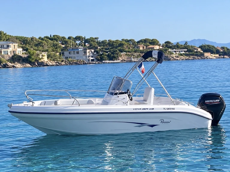 Pronajmout si Ranieri Voyager 19 S v Fréjus