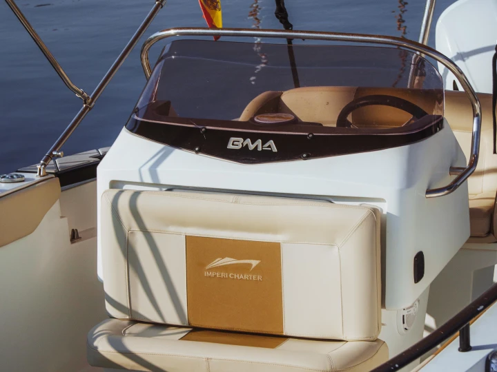 Pronajmout Motorová loď se skipperem či ne BMA v Club Nautico S'Estanyol