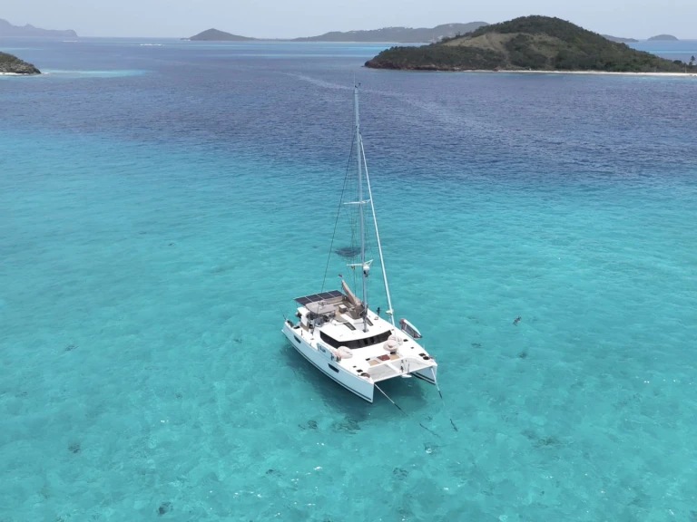 Fountaine Pajot STAND BY ONE jednotlivci a charterové společnosti v Tortola