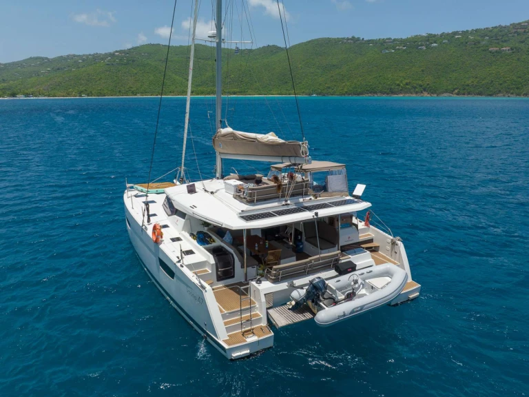 Pronájem Jachta Fountaine Pajot s licencí