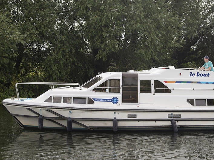 Pronájem lodi Le Boat Crusader v Migennes na Samboatu