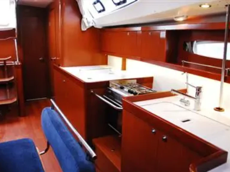 Pronájem lodi Bénéteau Oceanis 46 Family v Oban na Samboatu
