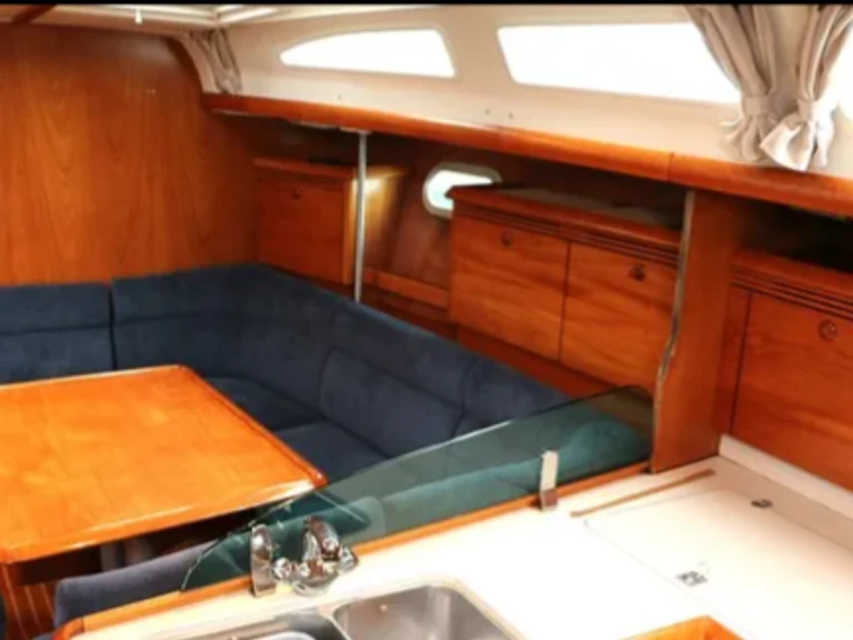 Pronájem jachty v Oban -Jeanneau Sun Odyssey 43 na Samboatu