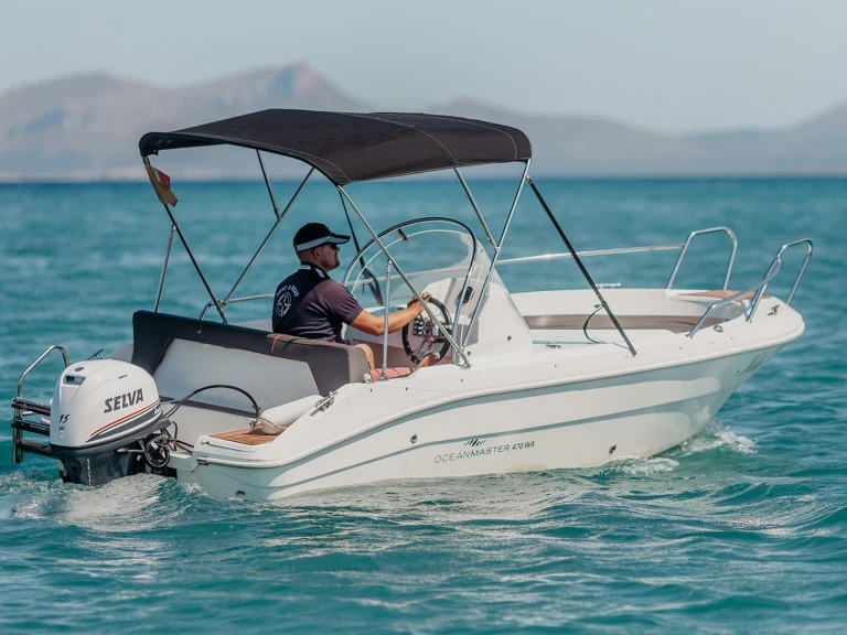 Ocean Master 470 wa jednotlivci a charterové společnosti v Can Picafort