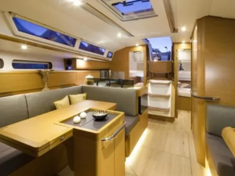 Pronajmout si Jeanneau Sun Odyssey 409 v Oban