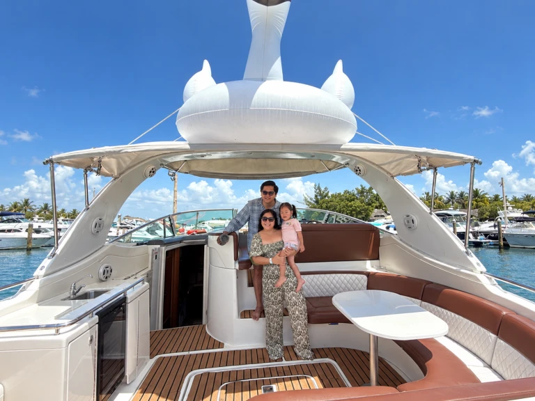 Pronájem jachty v Cancún -Custom Made custom na Samboatu