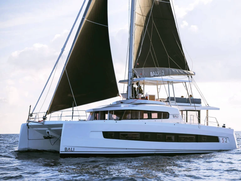 Pronájem lodi Hyeres lákavé ceny Bali 5.2 - 4 + 1 cab.