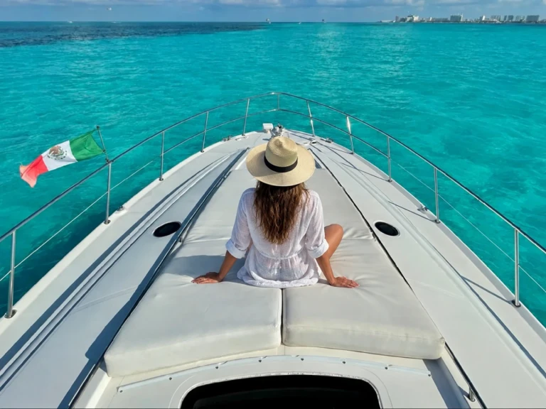 Pronájem lodi Cancún lákavé ceny custom
