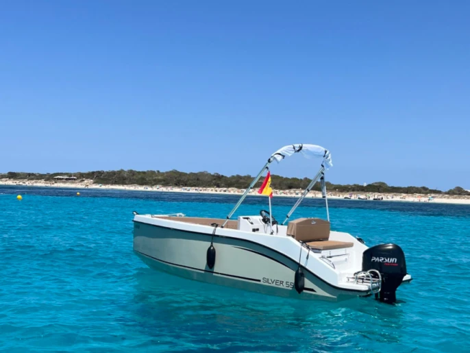 Pronájem Motorová loď v Club Nàutic Ca'n Picafort -Silent Yachts 555