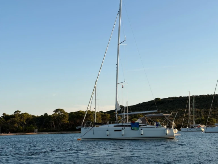 Pronájem jachty v Split -Jeanneau Sun Odyssey 349 na Samboatu