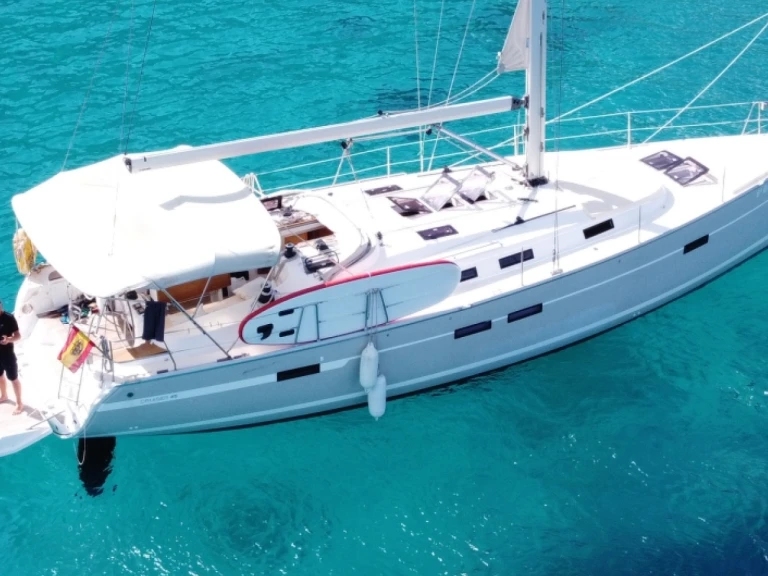 Bavaria Bavaria 45 Cruiser jednotlivci a charterové společnosti v Puerto Puebla de Farnals