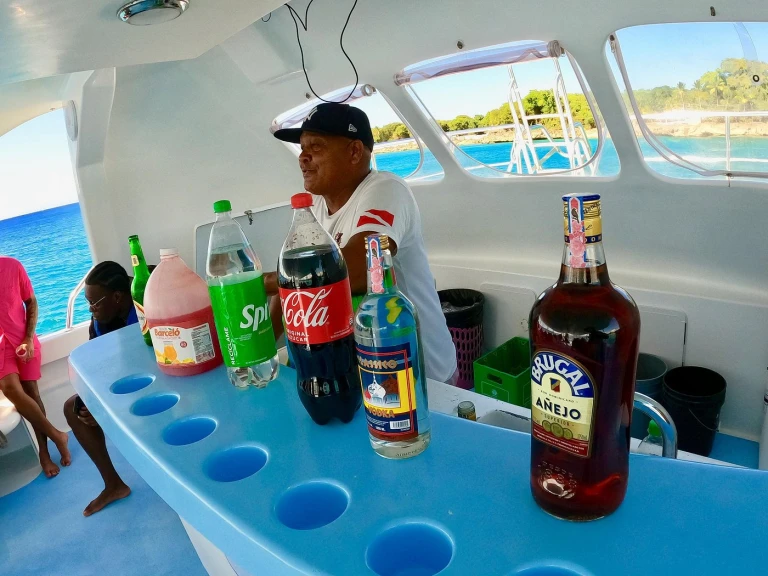 Pronájem lodi Puerto Plata lákavé ceny custom