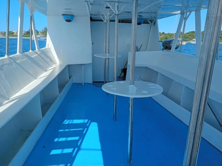 Pronájem jachty v Puerto Plata -Custom Made custom na Samboatu