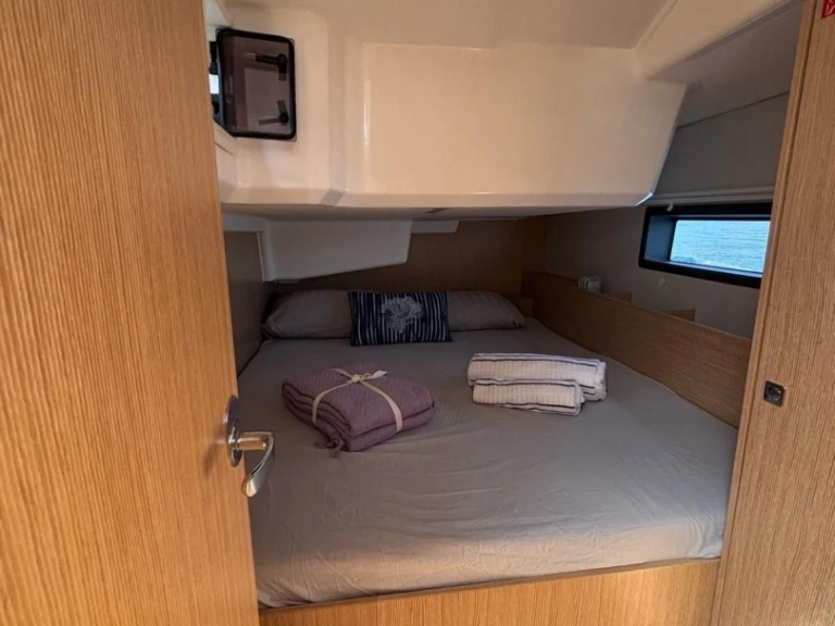 Pronajmout si Bavaria Bavaria C38 v Marmaris