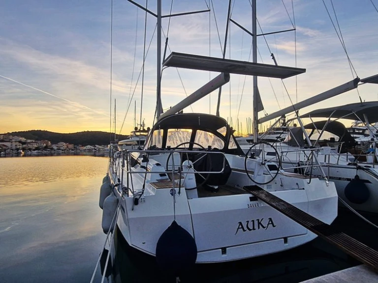 Pronájem lodi Bavaria Bavaria C42 v Rogoznica na Samboatu