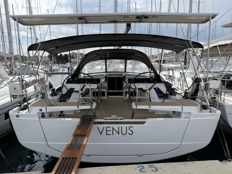 Pronájem jachty v Rogoznica -Hanse Hanse 460 na Samboatu