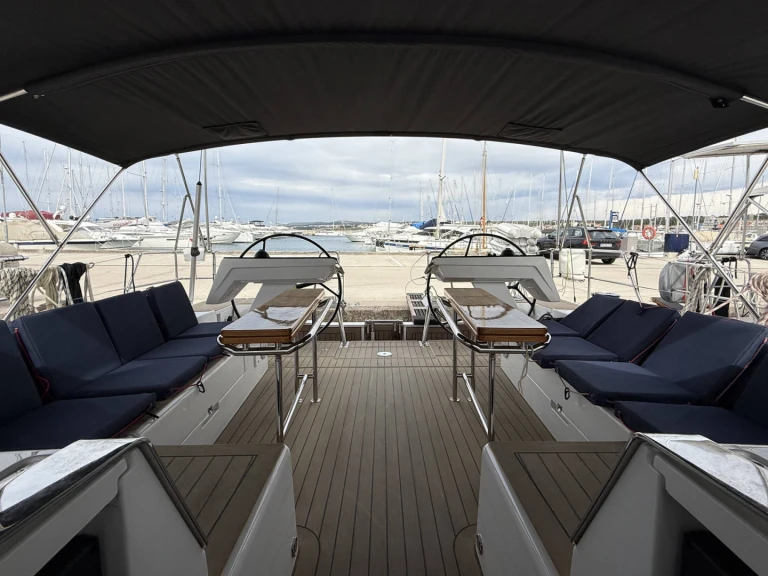 Pronajmout si Hanse Hanse 460 v Rogoznica