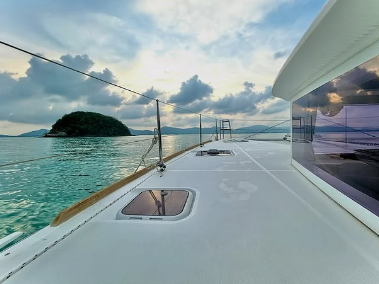 Lagoon Lagoon 400 S2 jednotlivci a charterové společnosti v Amphoe Mueang Phuket