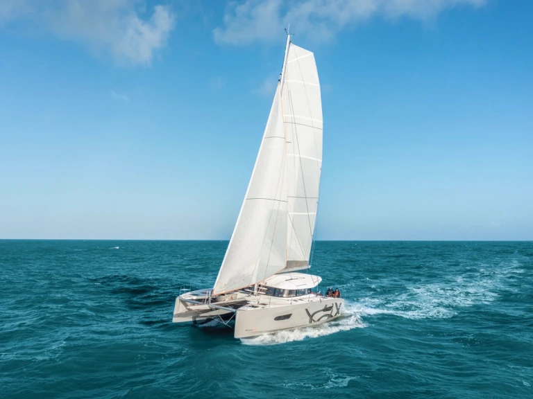 Pronájem lodi Excess Excess 14 v Brindisi na Samboatu