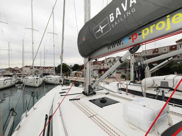 Pronájem lodi Bavaria Bavaria C42 v Zadar na Samboatu