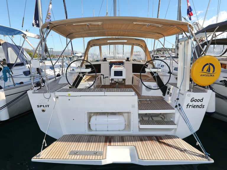 Pronájem Plachetnice v Trogir -Dufour Dufour 430 Grand Large
