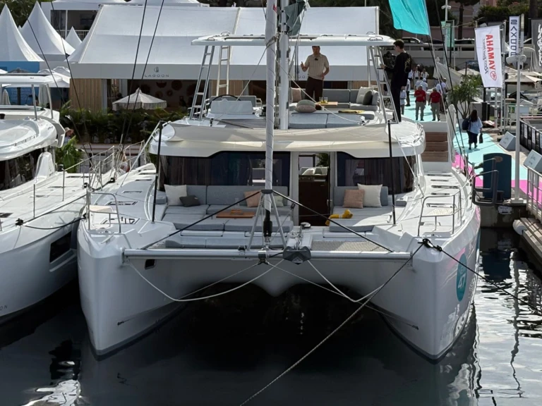 Lagoon Lagoon 47 jednotlivci a charterové společnosti v Split