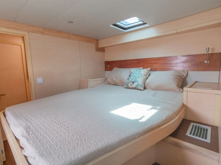 Pronájem lodi Cartagena lákavé ceny custom
