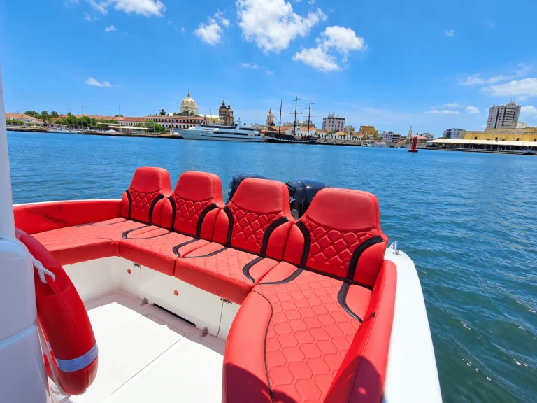 Pronájem lodi Custom Made custom v Cartagena na Samboatu