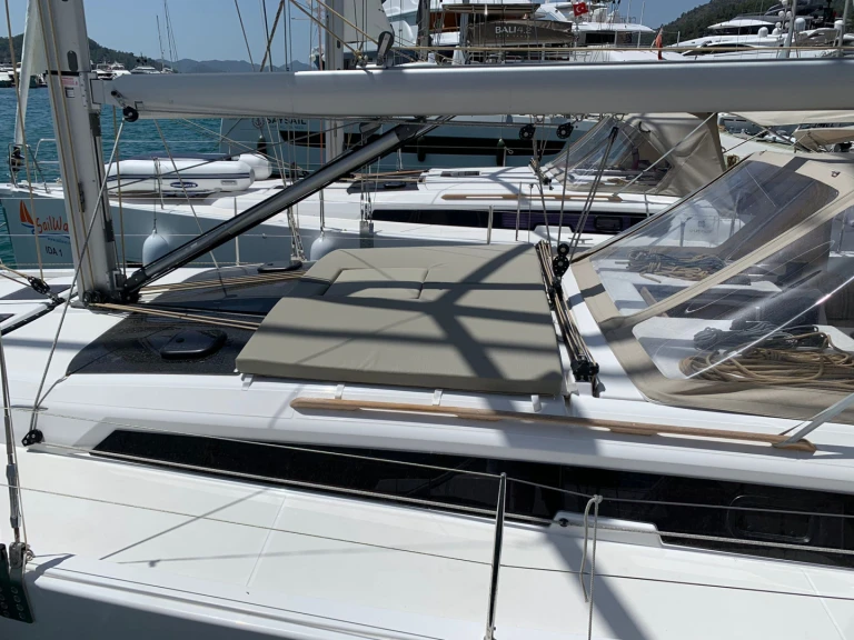 Pronájem lodi Adaköy lákavé ceny Dufour 430 Grand Large