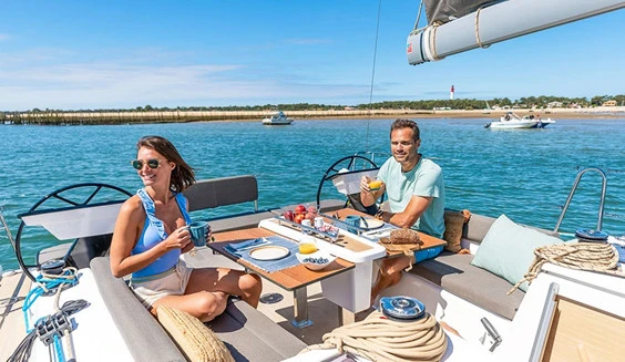 Plachetnice k pronájmu v Adaköy za nejlepší cenu