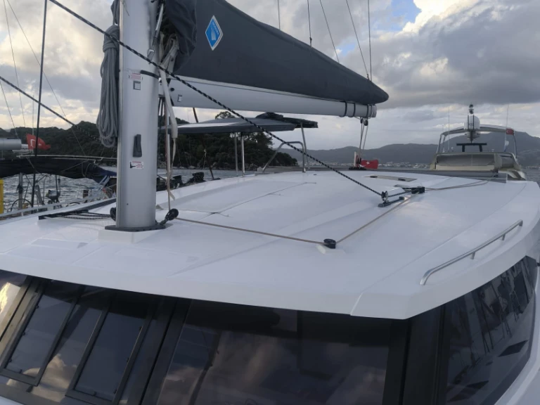 Fountaine Pajot Isla 40 jednotlivci a charterové společnosti v Adaköy