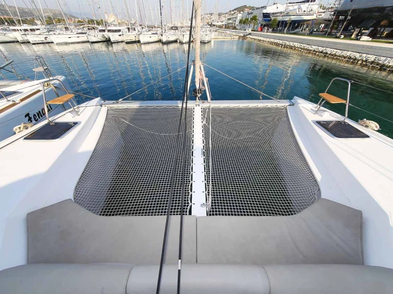 Pronájem lodi Zadar lákavé ceny Nautitech 40