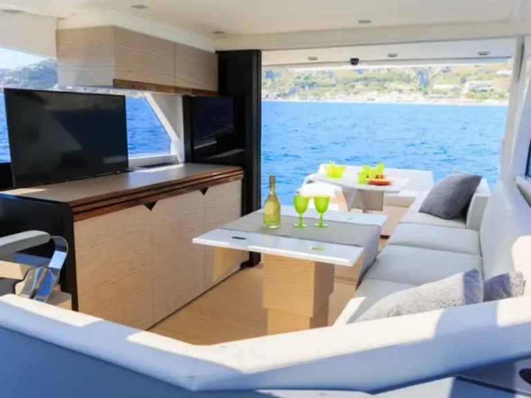 Pronájem jachty v Port des Marines de Cogolin -Rio Yachts 44 Sport Coupé na Samboatu
