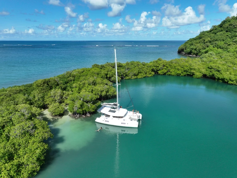 Pronájem Katamarán v Le Marin -Lagoon Lagoon 42