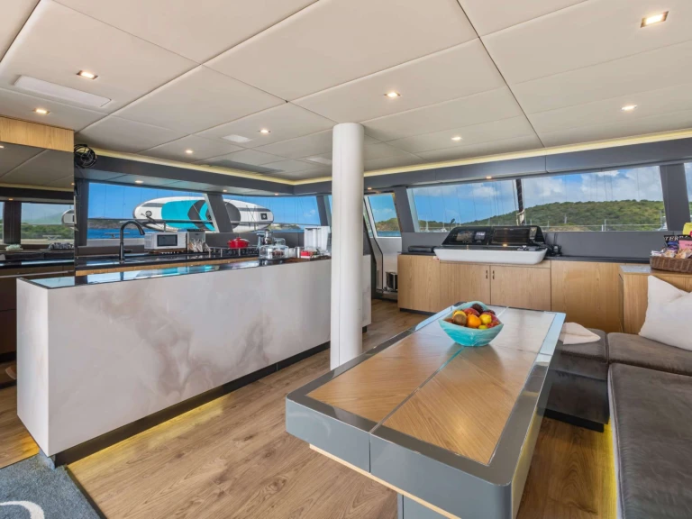 Pronájem lodi Sunreef AMAYA v Tortola na Samboatu