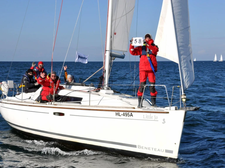 Pronájem Plachetnice Bénéteau s licencí