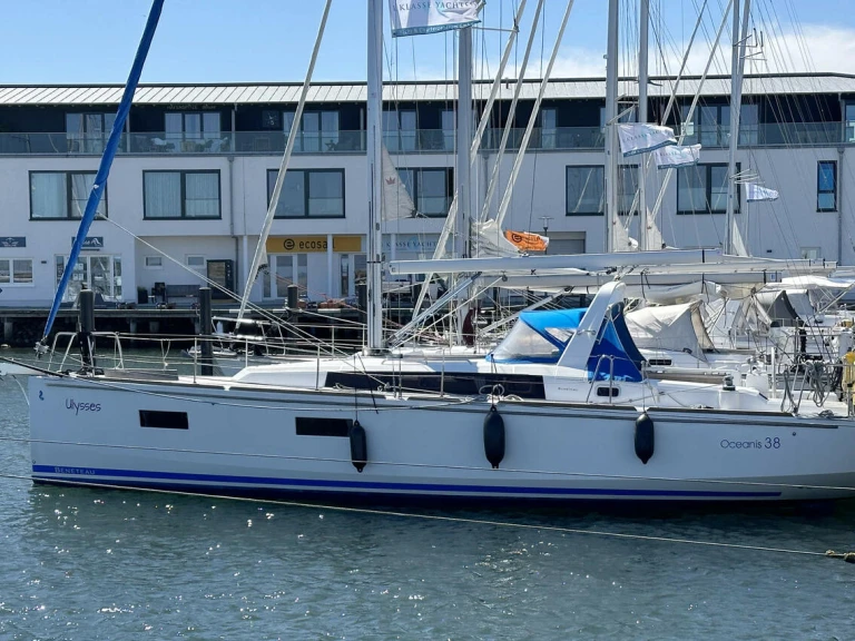 Pronajmout Plachetnice se skipperem či ne Bénéteau v Heiligenhafen