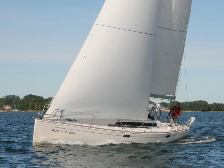 Pronajmout si Salona Salona 38 v Heiligenhafen