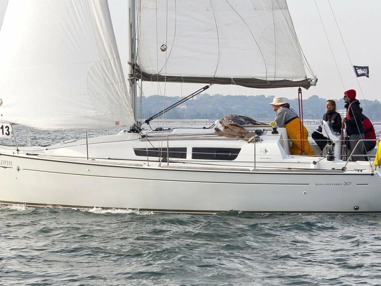 Pronajmout si Jeanneau Sun Odyssey 30i v Barth