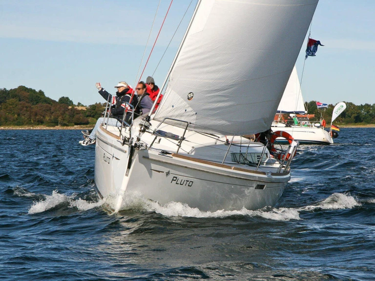 Jeanneau Sun Odyssey 379 jednotlivci a charterové společnosti v Flensburg