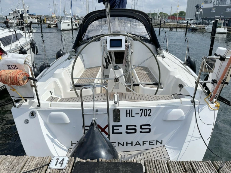 Pronájem lodi Barth lákavé ceny X-37