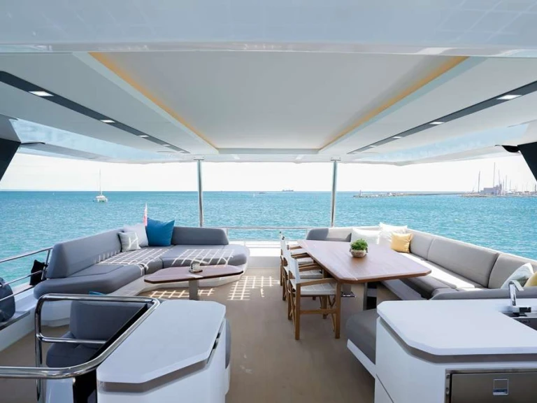 Pronájem Jachta Fountaine Pajot s licencí