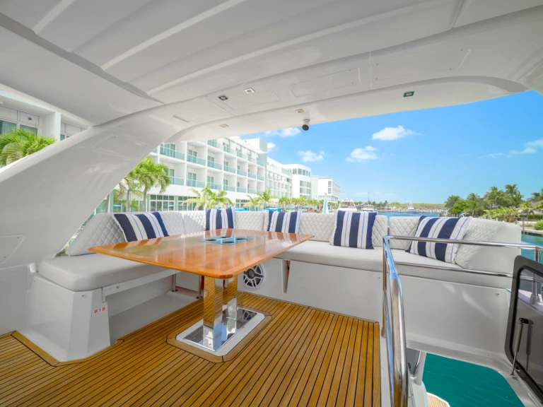 Pronájem lodi Prestige Yachts Exumas v Miami na Samboatu