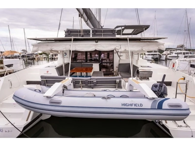 Pronajmout si Fountaine Pajot Saba 50 v Saint George's