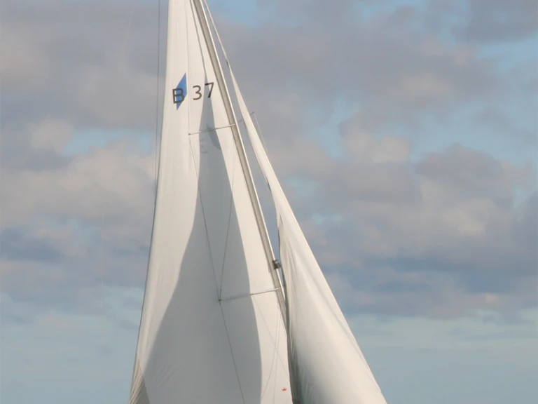 Pronájem lodi Heiligenhafen lákavé ceny Cruiser 37
