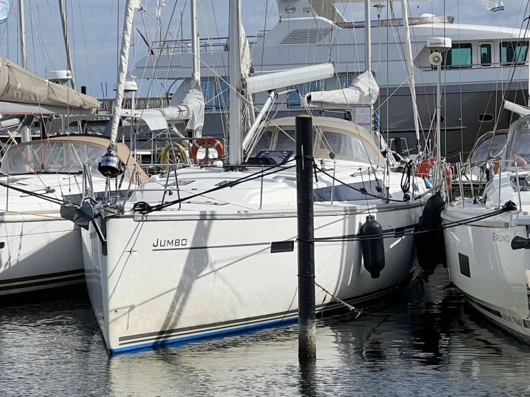Pronajmout Plachetnice se skipperem či ne Bavaria v Heiligenhafen
