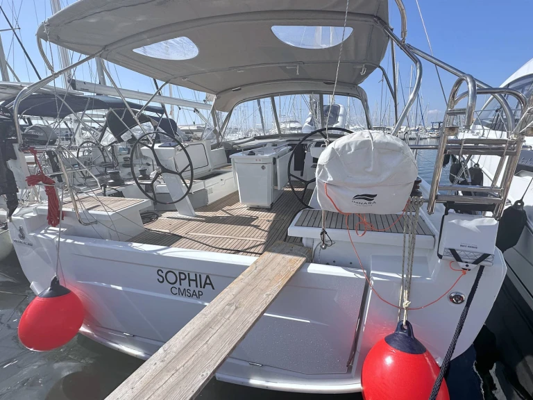 Pronájem lodi Can Pastilla lákavé ceny Oceanis 46.1