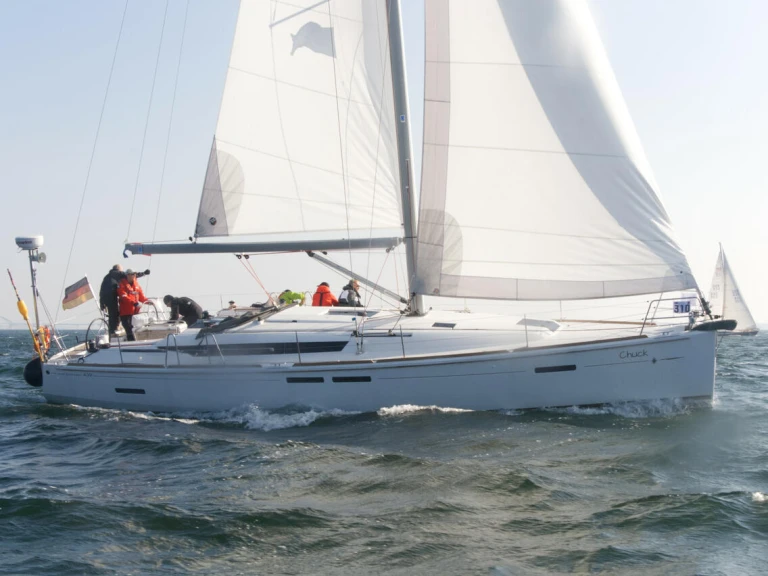 Pronajmout si Jeanneau Sun Odyssey 439 v Flensburg
