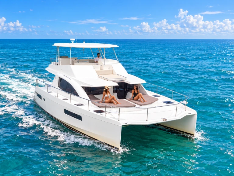 Pronajmout Katamarán se skipperem či ne Custom Made v Cartagena